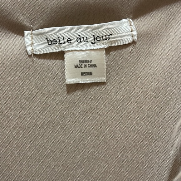 💓 Fuzzy Vest - Picture 2 of 2